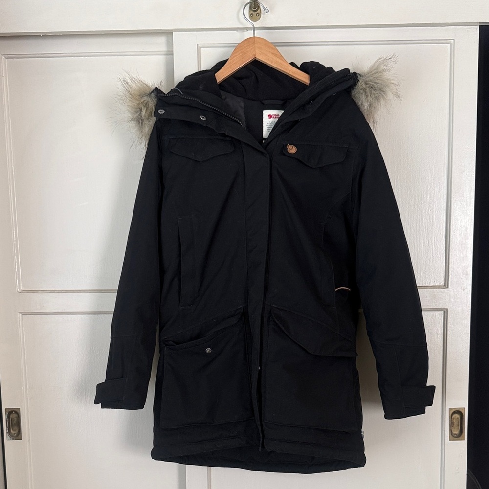 Fjallraven 
Nuuk Insulated Parka - Women's